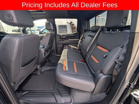 Used 2025 GMC Sierra 1500 AT4 w/ AT4 Premium Package AWD/4WD image 13