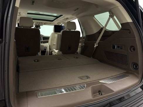 Used 2023 GMC Yukon Denali w/ Denali Reserve Package image 36