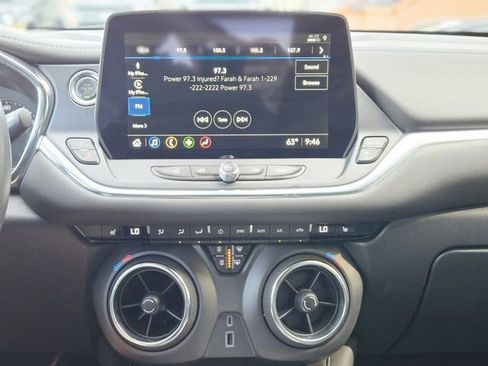 Used 2025 Chevrolet Blazer LT AWD/4WD image 22