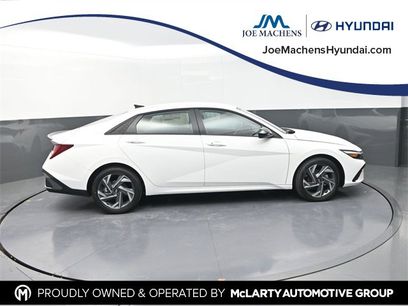 New 2025 Hyundai Elantra SEL