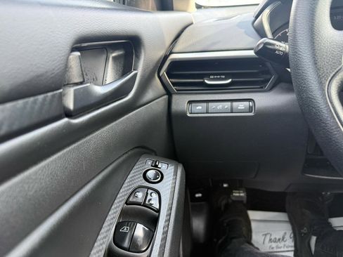 Used 2024 Nissan Altima 2.5 S image 17