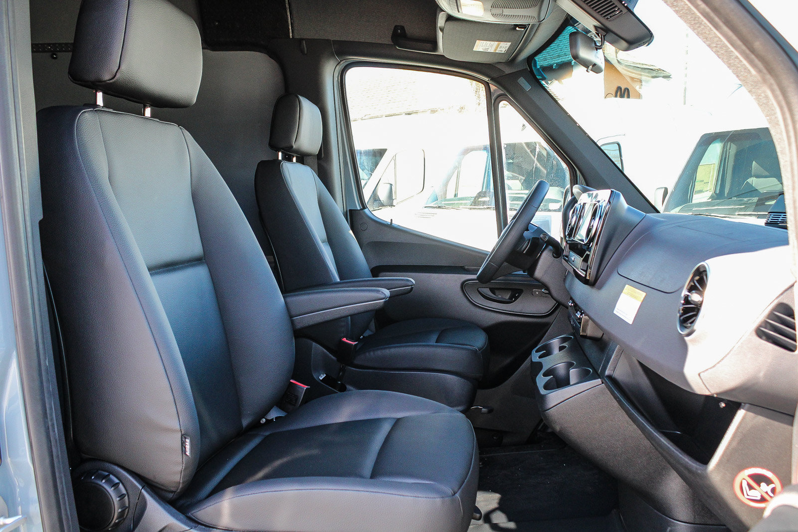 New 2026 Mercedes-Benz Sprinter 2500 image 18
