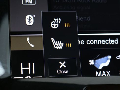 Used 2018 Volvo XC60 T6 Momentum w/ Vision Package image 55