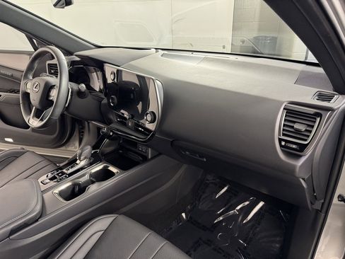 Used 2024 Lexus NX 350 F Sport image 19
