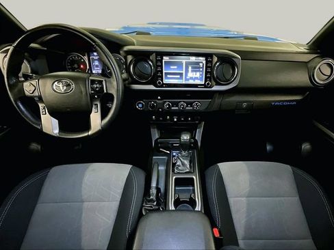 Used 2020 Toyota Tacoma TRD Sport w/ Technology Package AWD/4WD image 14