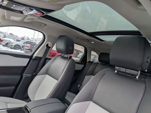 Used 2025 Land Rover Range Rover Velar S image 5