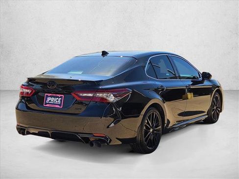 Used 2021 Toyota Camry XSE image 5