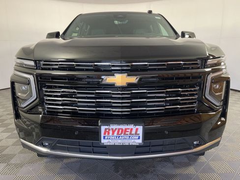 New 2026 Chevrolet Suburban High Country AWD/4WD image 15