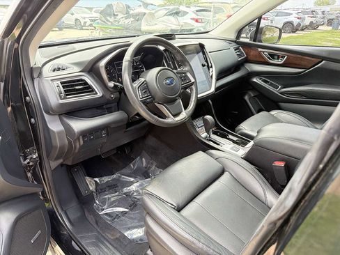 Certified 2023 Subaru Ascent Touring AWD/4WD image 2