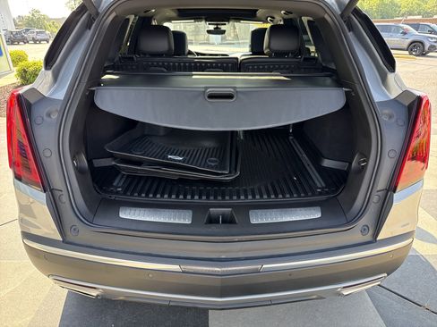 Used 2025 Cadillac XT5 Premium Luxury w/ Technology Package AWD/4WD image 33