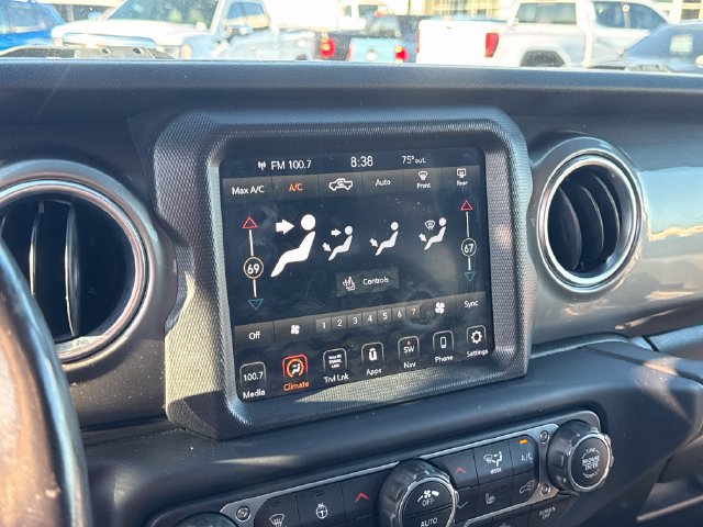 Used 2020 Jeep Gladiator Overland w/ Uconnect 4C Nav & Sound Group AWD/4WD image 25