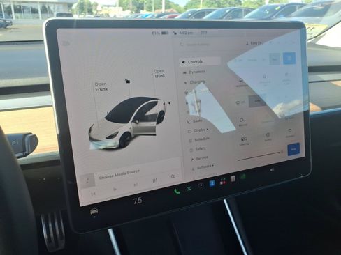 Used 2020 Tesla Model 3 Long Range AWD/4WD image 27