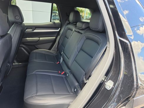 Used 2025 GMC Terrain Elevation w/ Elevation Premium Package AWD/4WD image 11