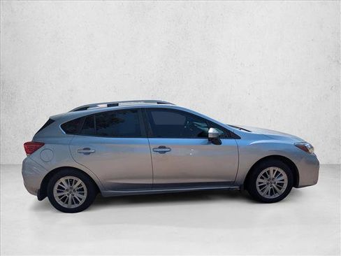Used 2017 Subaru Impreza 2.0i Premium AWD/4WD image 4