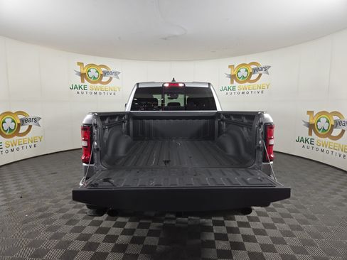 Used 2025 RAM 1500 Big Horn AWD/4WD image 35