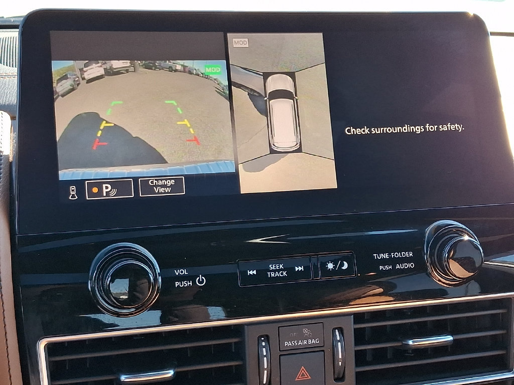 Used 2023 INFINITI QX80 Sensory w/ Cargo Package AWD/4WD image 19