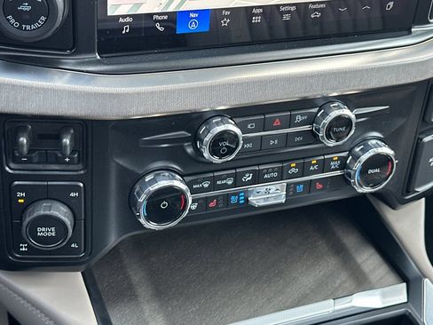 New 2026 Ford F250 4x4 Crew Cab Super Duty image 19