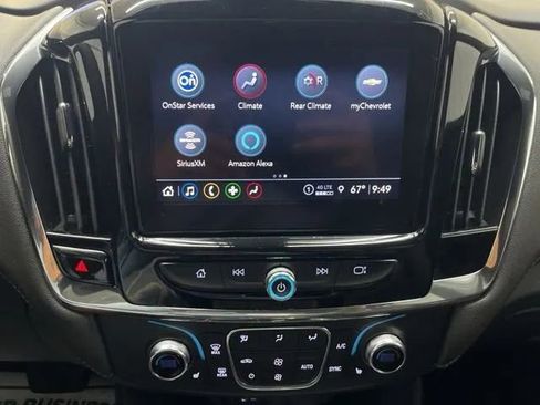 Used 2023 Chevrolet Traverse LT AWD/4WD image 28