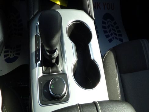 Used 2025 Chevrolet Blazer LT FWD image 29