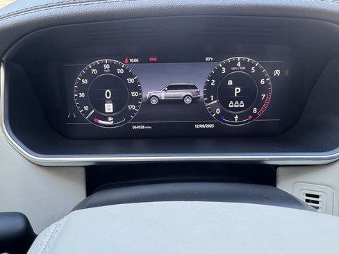 Used 2021 Land Rover Range Rover P525 Westminster Edition LWB image 33