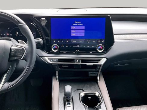 Used 2025 Lexus RX 450h AWD w/ Luxury Package image 7