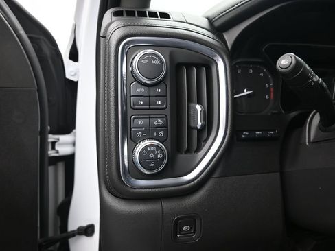 Used 2020 GMC Sierra 1500 Denali w/ Denali Ultimate Package AWD/4WD image 13