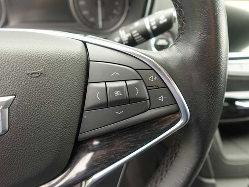 Used 2022 Cadillac XT5 Premium Luxury w/ Technology Package AWD/4WD image 18