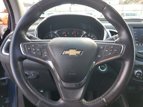 Used 2021 Chevrolet Equinox LT FWD image 21