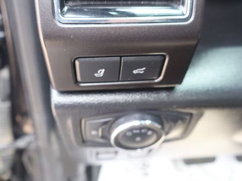 Used 2021 Ford Expedition Limited AWD/4WD image 21