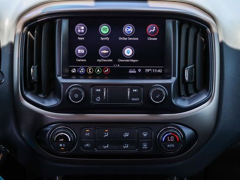 Used 2021 Chevrolet Colorado Z71 AWD/4WD image 17