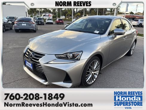 Used 2018 Lexus IS 300 image 1