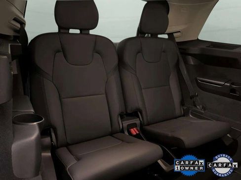 Used 2025 Volvo XC90 B6 Plus image 22