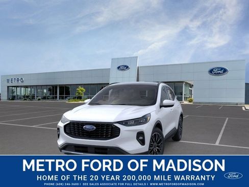 New 2025 Ford Escape SE w/ PHEV Premium Package FWD image 3