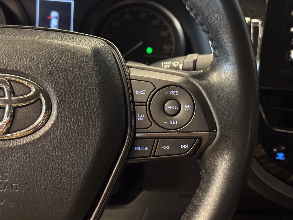 Used 2023 Toyota Camry SE FWD image 12