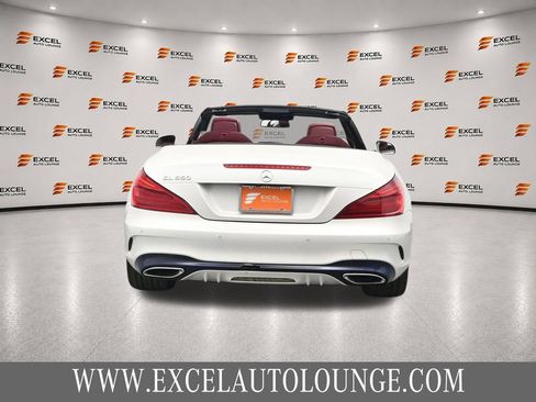 Used 2018 Mercedes-Benz SL 550 image 4
