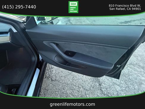 Used 2019 Tesla Model 3 Standard Range Plus image 10