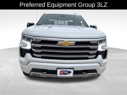 Certified 2024 Chevrolet Silverado 1500 High Country AWD/4WD image 2