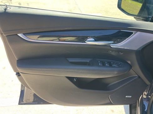 Certified 2025 Cadillac XT5 Premium Luxury image 13