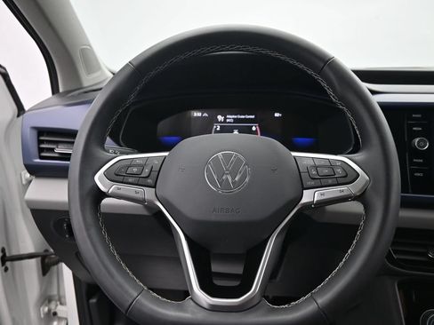 Used 2023 Volkswagen Taos SE AWD/4WD image 20