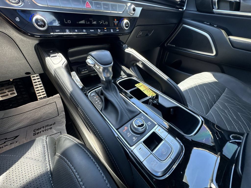 Used 2025 Kia Telluride SX Prestige X-Pro AWD/4WD image 16