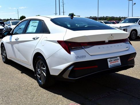 New 2025 Hyundai Elantra Blue w/ Cargo Package image 4