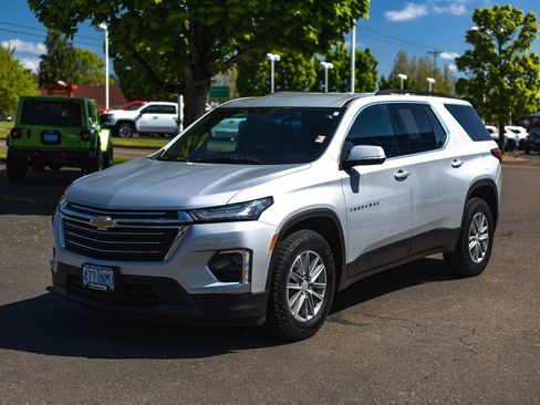 Used 2022 Chevrolet Traverse LT AWD/4WD image 4
