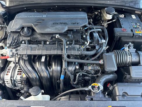 Certified 2023 Hyundai Elantra SEL w/ Convenience Package image 13