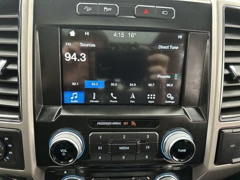 Used 2017 Ford F150 Lariat w/ Equipment Group 502A Luxury AWD/4WD image 16