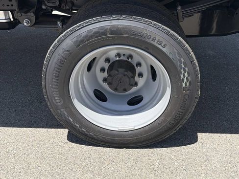 New 2026 Ford F550 4x4 Regular Cab Super Duty image 8