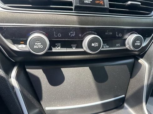 Used 2021 Honda Accord Hybrid image 20