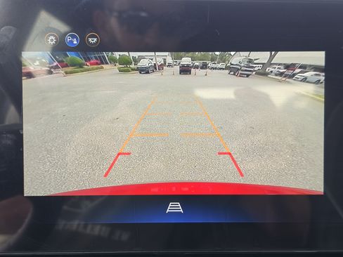 New 2026 Chevrolet Equinox LT w/ Convenience Package II FWD image 29