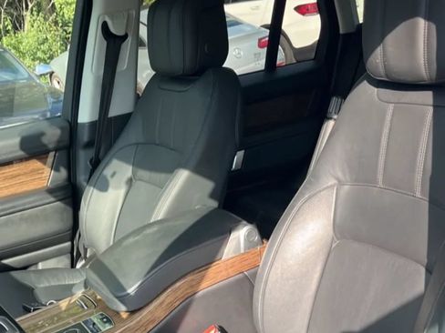 Used 2021 Land Rover Range Rover AWD/4WD image 13