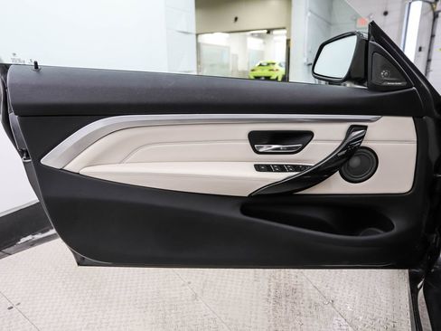 Used 2018 BMW 440i xDrive Convertible image 9