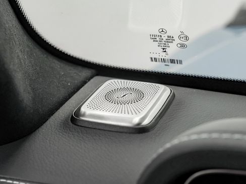 Used 2024 Mercedes-Benz G 550 image 34